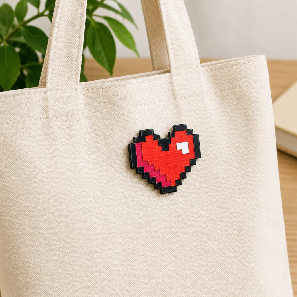Loope Wooden Pin - Pixelated Heart