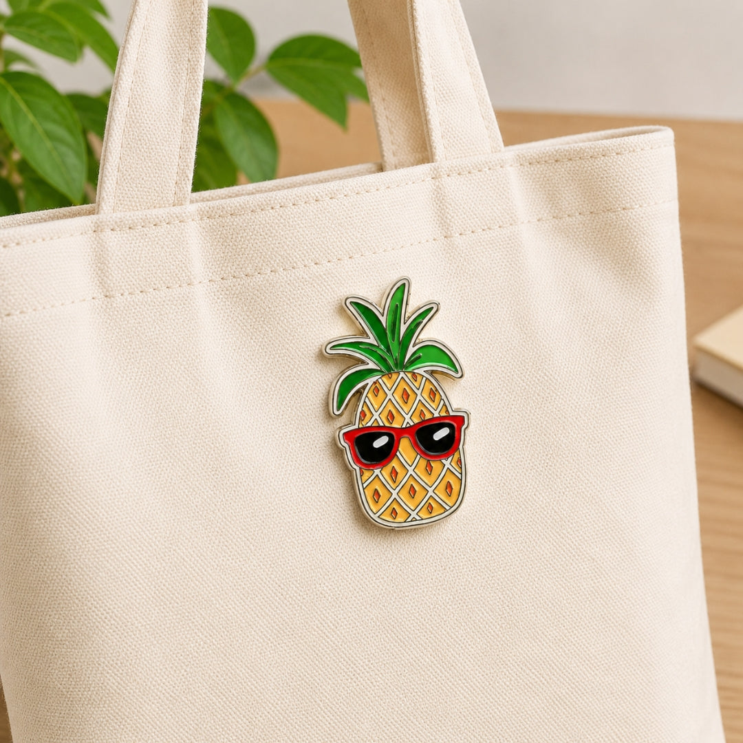 Loope Wooden Pin - Eapple With Glasses | Loope | GI0013823