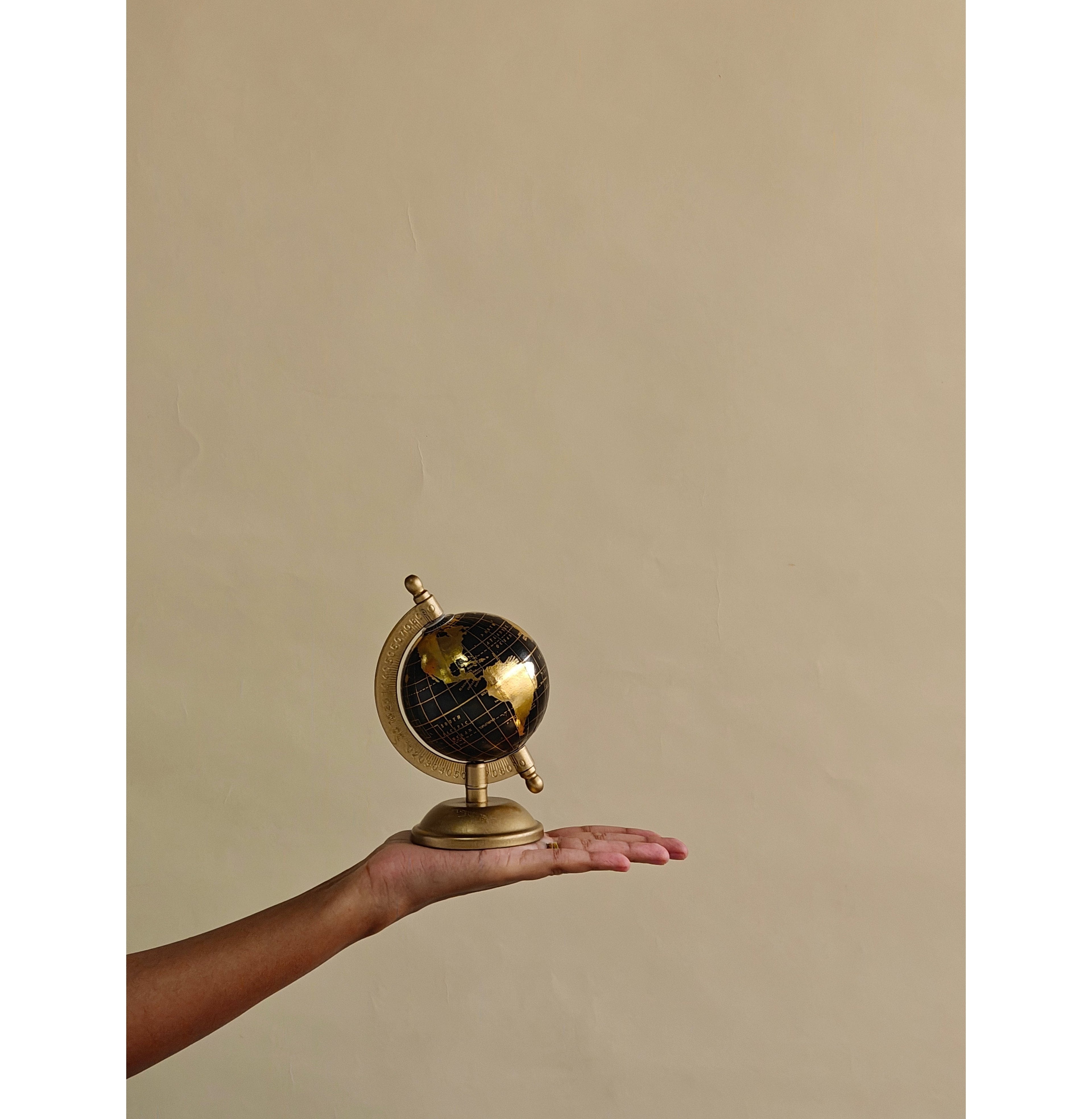 Loope Voyager World Globe - Green | Loope | GI0014539